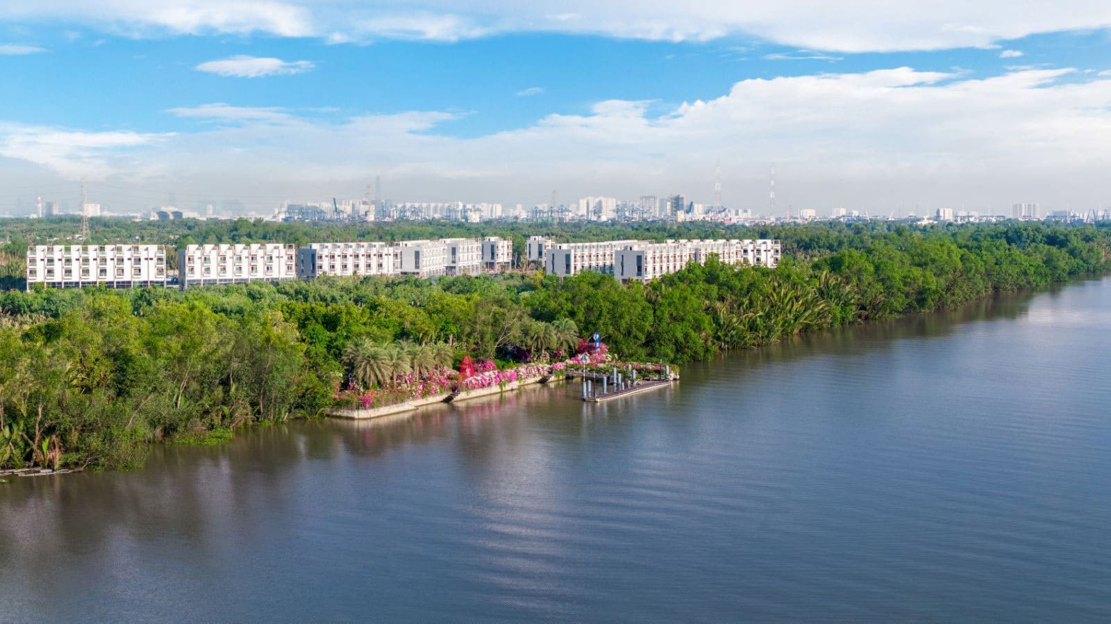 Tiến độ xây dựng Eco Village Saigon River tháng 05/2024